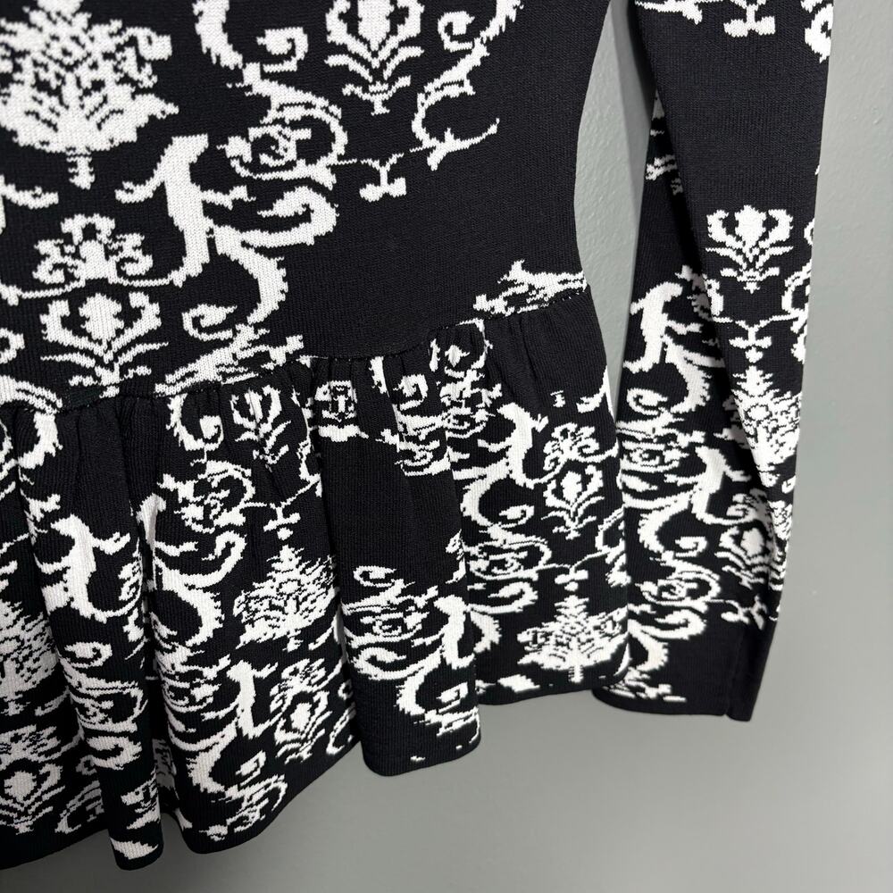 Boston Proper Women's Preppy Black & White Knit Top - Size Medium - Old Money - Picture 3 of 6